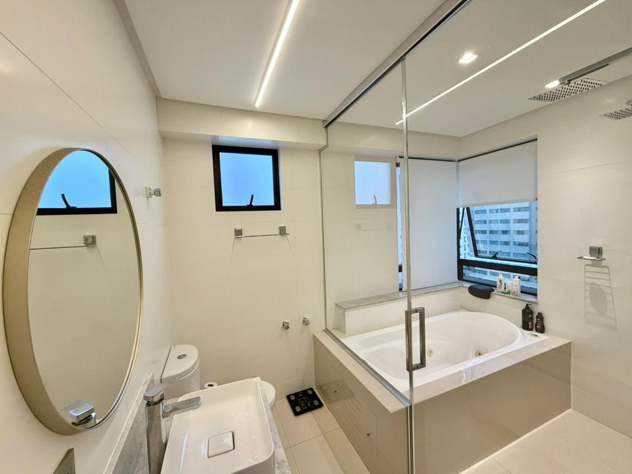 Apartamento de 3 quartos com 3 suítes e 127 m² em Bal. Camboriú