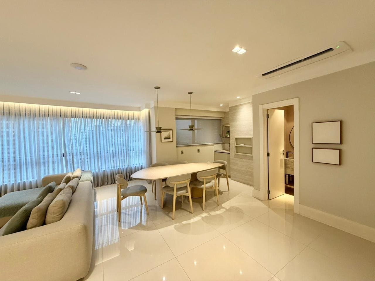 Apartamento de 3 quartos com 3 suítes e 127 m² em Bal. Camboriú