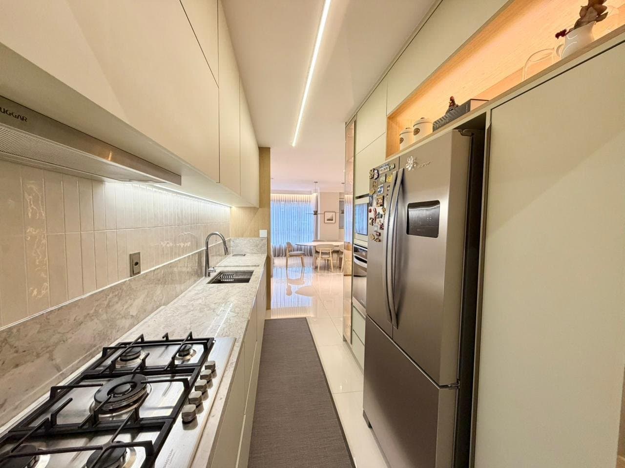Apartamento de 3 quartos com 3 suítes e 127 m² em Bal. Camboriú