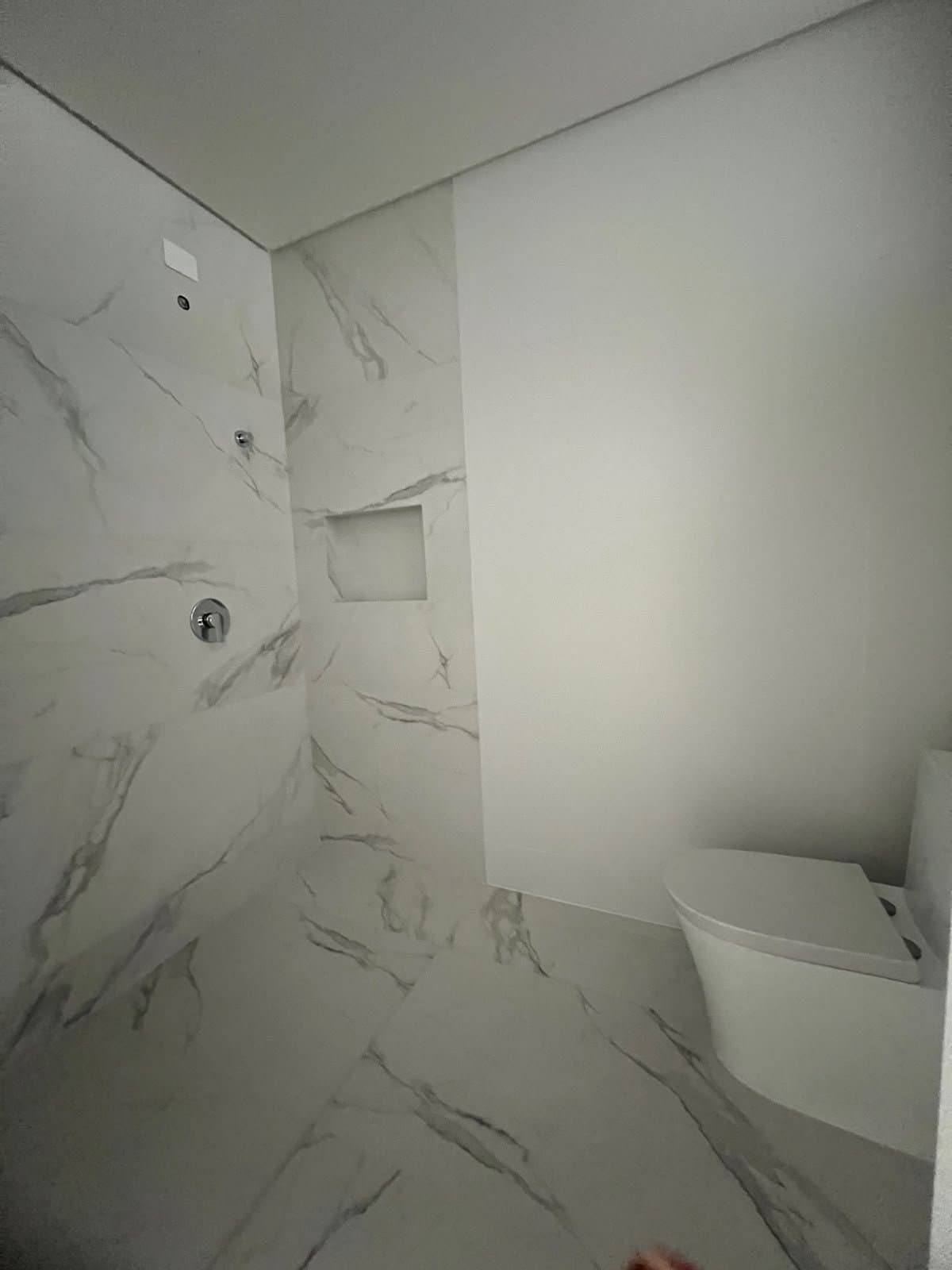 Apartamento de 4 quartos com 4 suítes e 163 m² em Bal. Camboriú