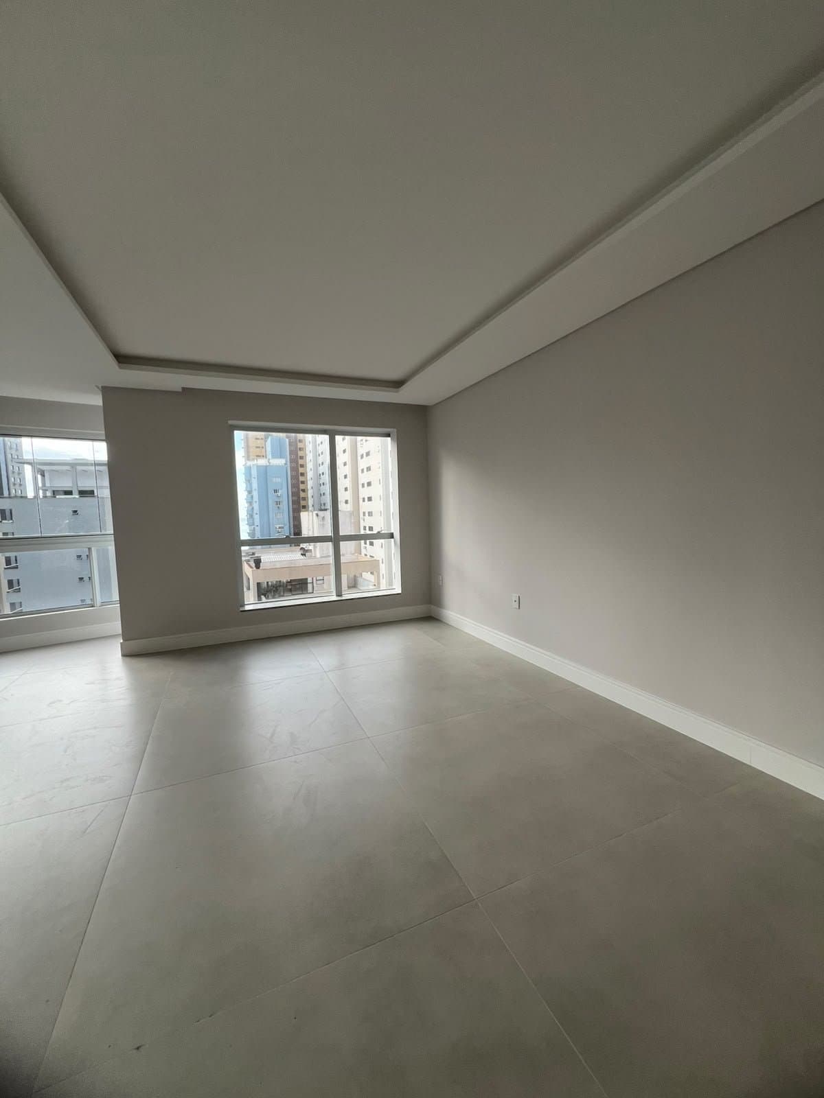 Apartamento de 4 quartos com 4 suítes e 163 m² em Bal. Camboriú