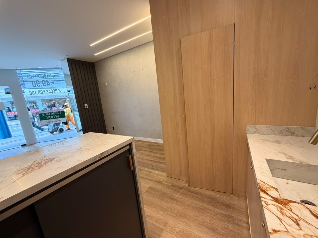 Sala Comercial 35 m² em Bal. Camboriú