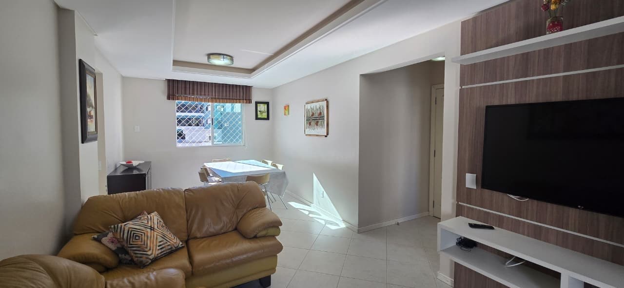 Apartamento de 2 quartos com 1 suíte e 80 m² em Bal. Camboriú