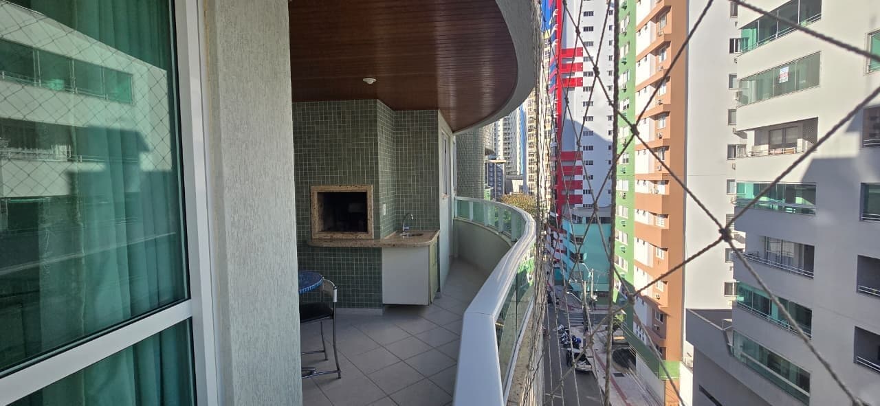 Apartamento de 2 quartos com 1 suíte e 80 m² em Bal. Camboriú