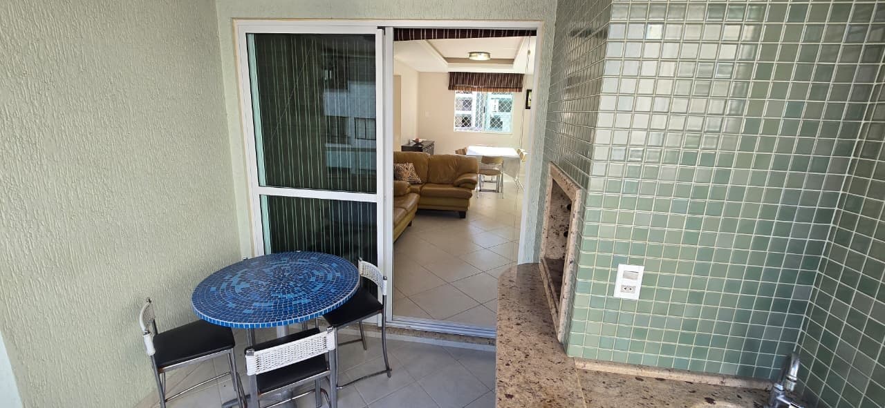 Apartamento de 2 quartos com 1 suíte e 80 m² em Bal. Camboriú