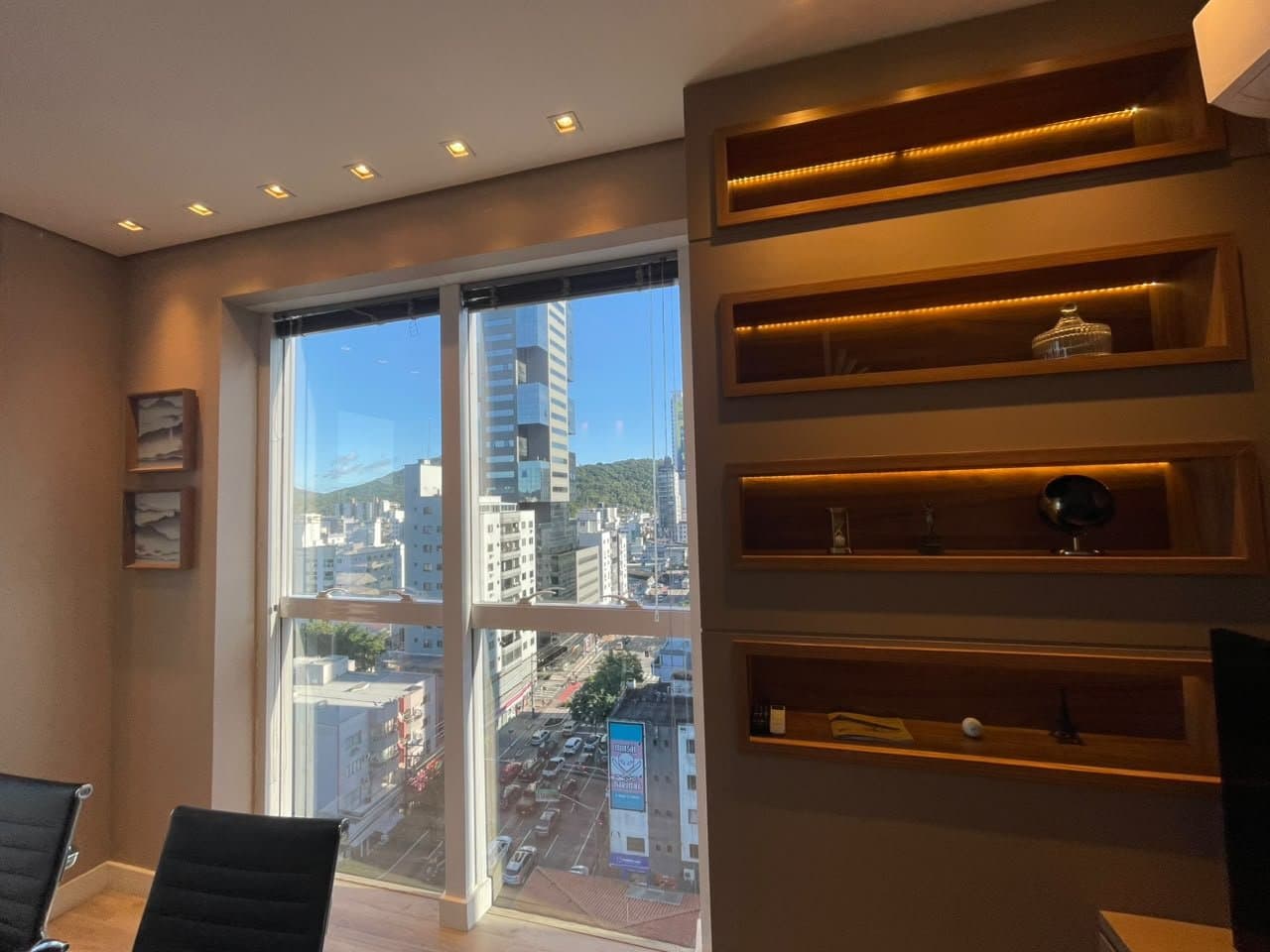 Sala Comercial 57 m² em Bal. Camboriú