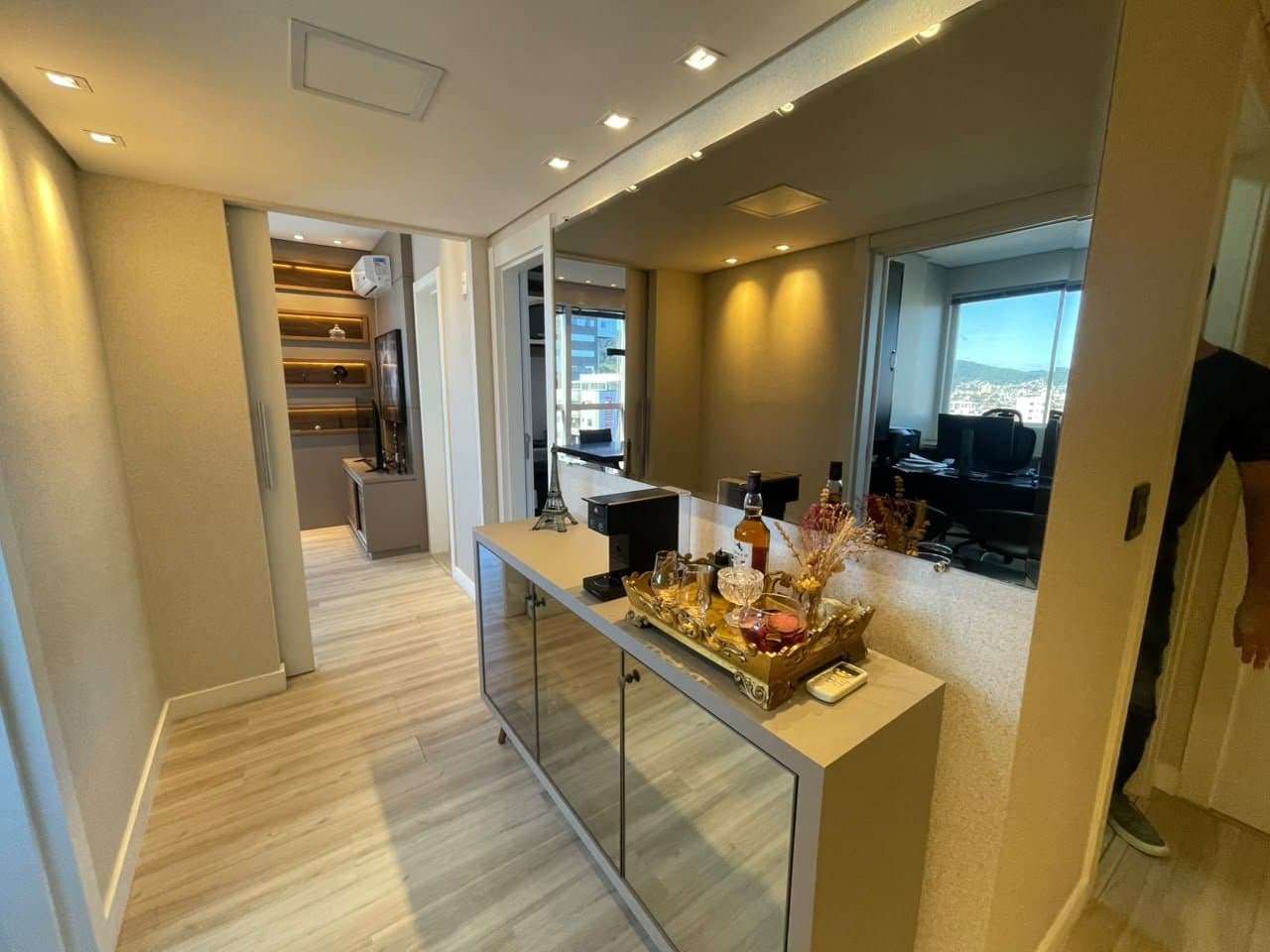 Sala Comercial 57 m² em Bal. Camboriú