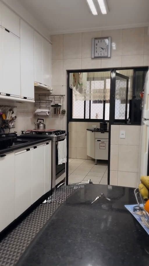 Apartamento de 3 quartos com 1 suíte e 190 m² em Bal. Camboriú