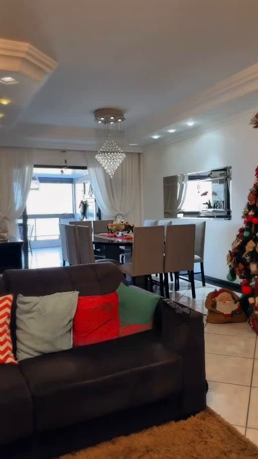 Apartamento de 3 quartos com 1 suíte e 190 m² em Bal. Camboriú