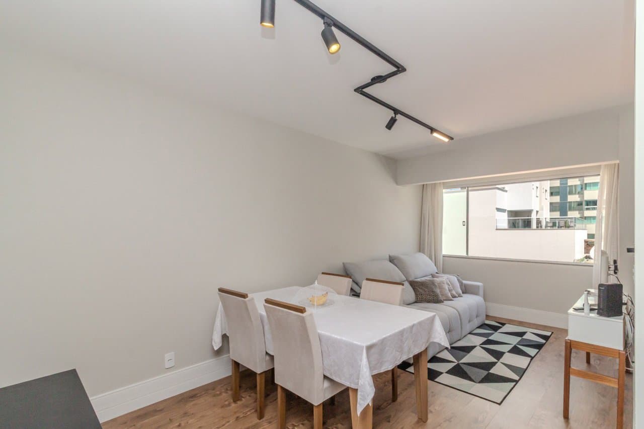 Apartamento de 2 quartos com 1 suíte e 81 m² em Bal. Camboriú