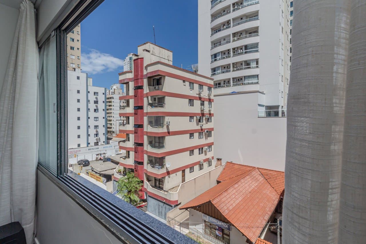 Apartamento de 2 quartos com 1 suíte e 81 m² em Bal. Camboriú