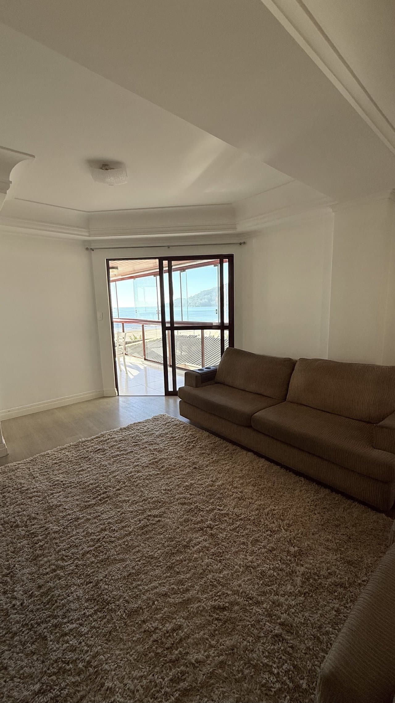 Apartamento de 3 quartos com 3 suítes e 179 m² em Bal. Camboriú