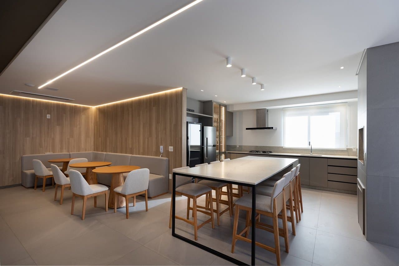 Apartamento de 2 quartos com 2 suítes e 136 m² em Bal. Camboriú