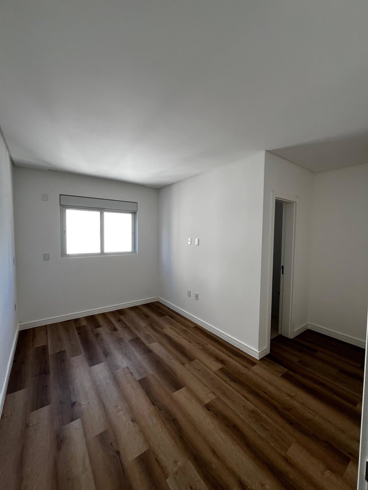 Apartamento de 4 quartos com 4 suítes e 163 m² em Bal. Camboriú