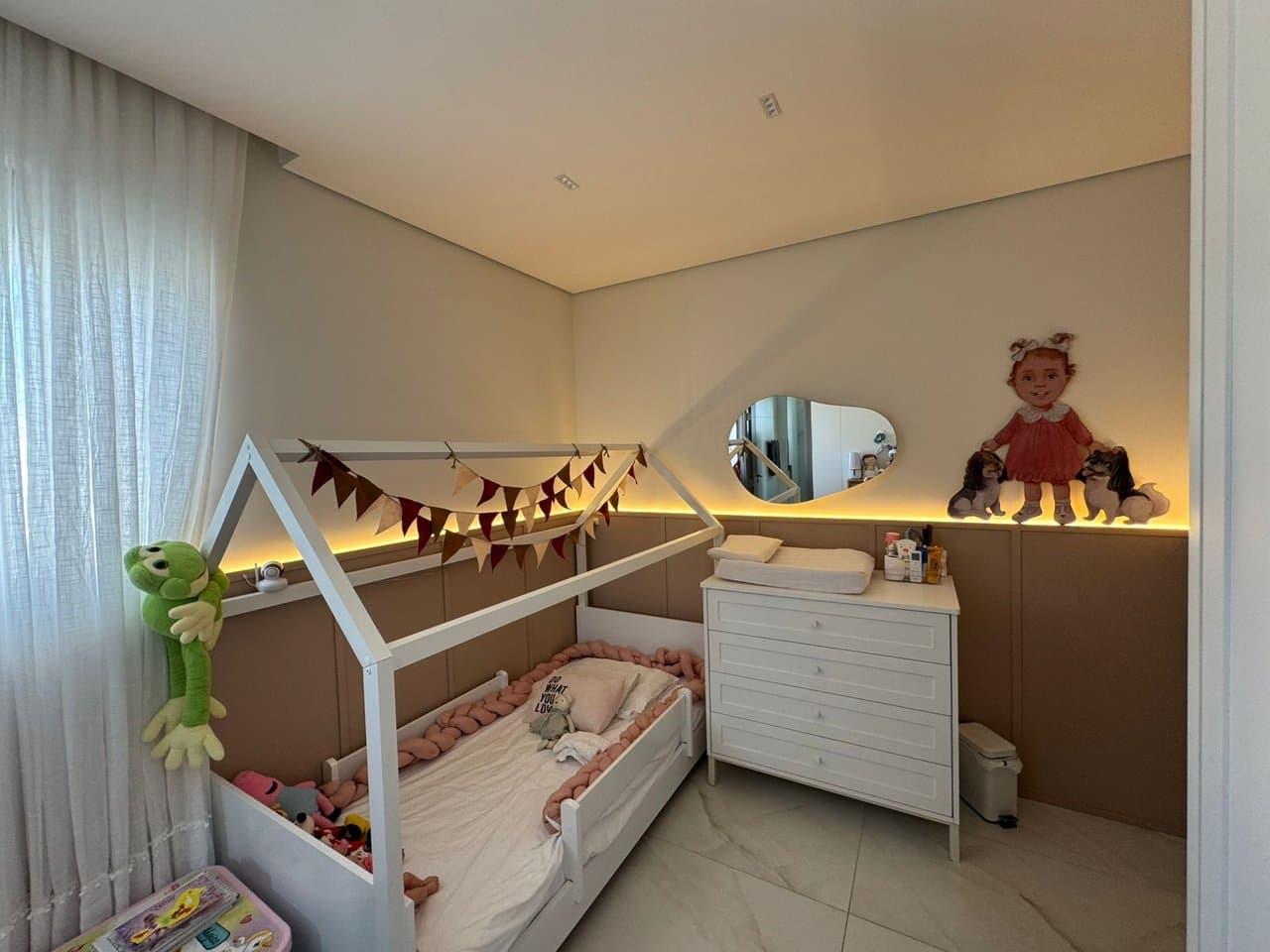 Apartamento de 3 quartos com 3 suítes e 130 m² em Bal. Camboriú