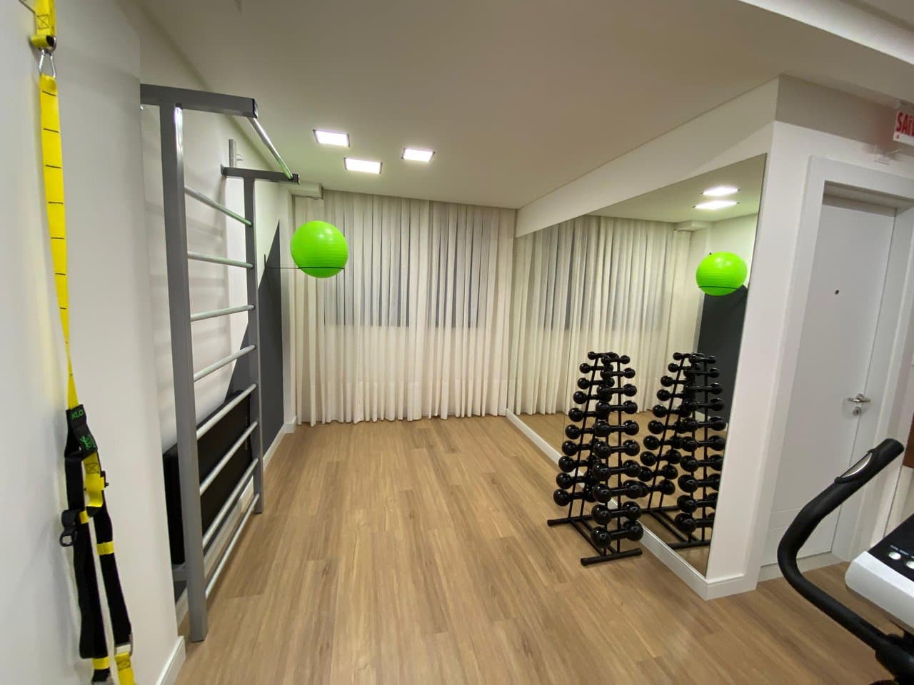 Apartamento de 2 quartos com 1 suíte e 61 m² em Bal. Camboriú
