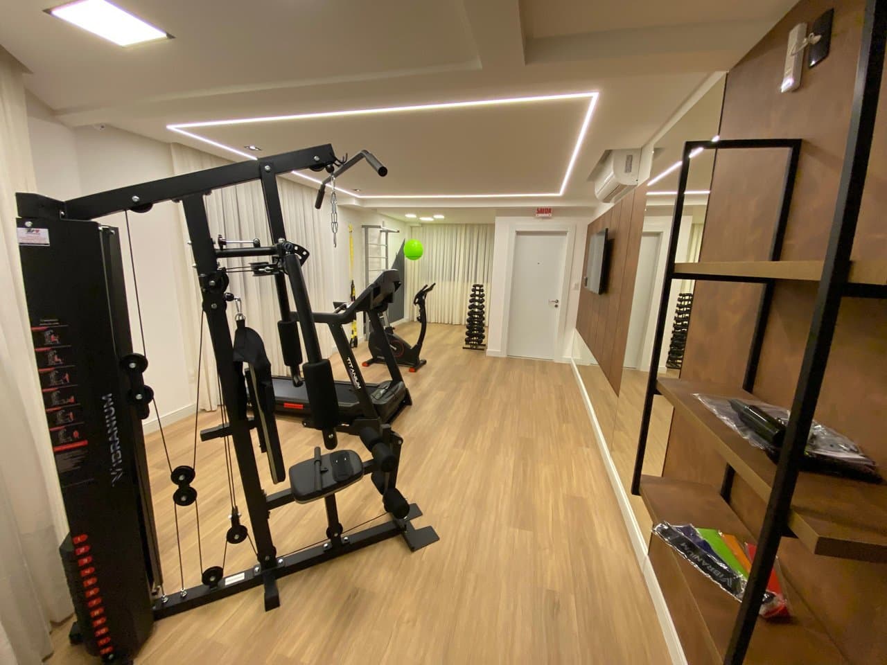Apartamento de 2 quartos com 1 suíte e 61 m² em Bal. Camboriú