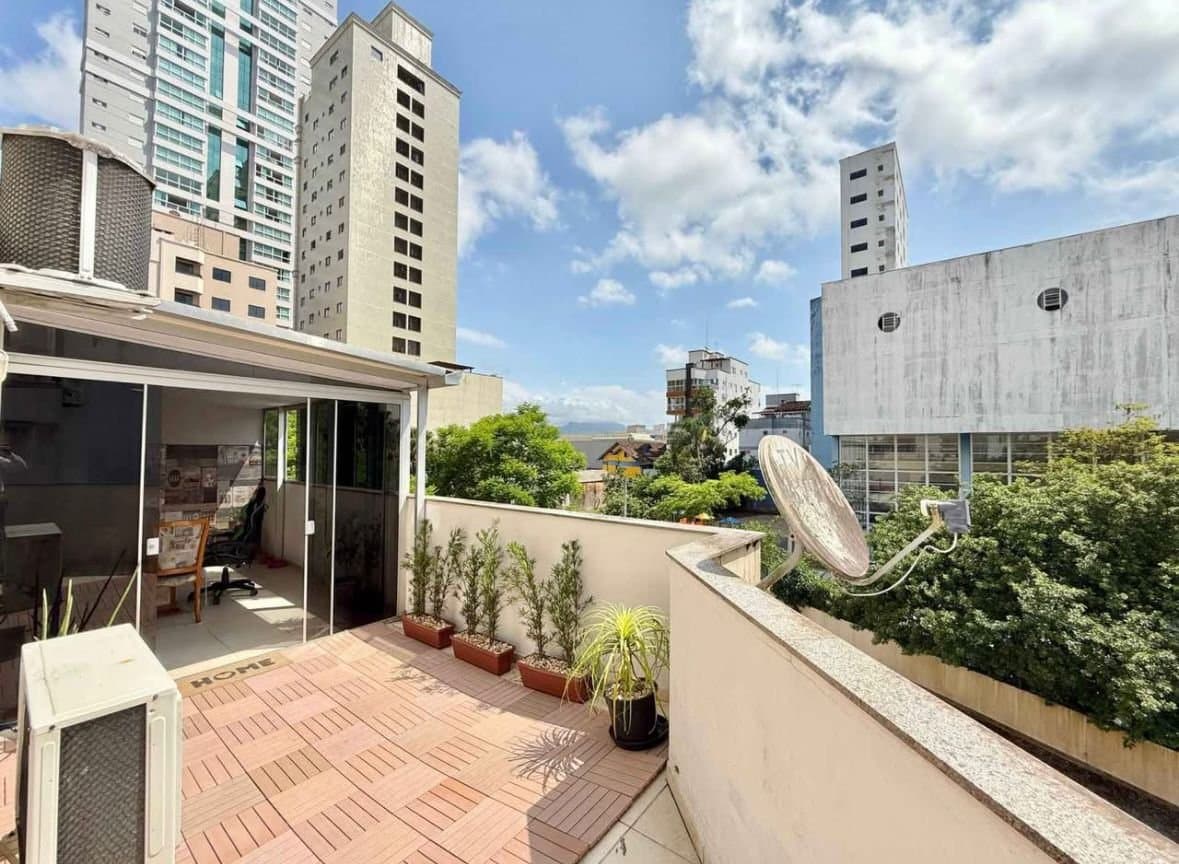 Differentiated de 2 quartos com 1 suíte e 131 m² em Bal. Camboriú