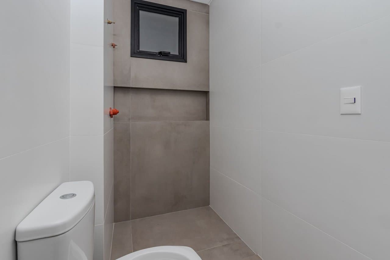 Apartamento de 4 quartos com 4 suítes e 149 m² em Bal. Camboriú
