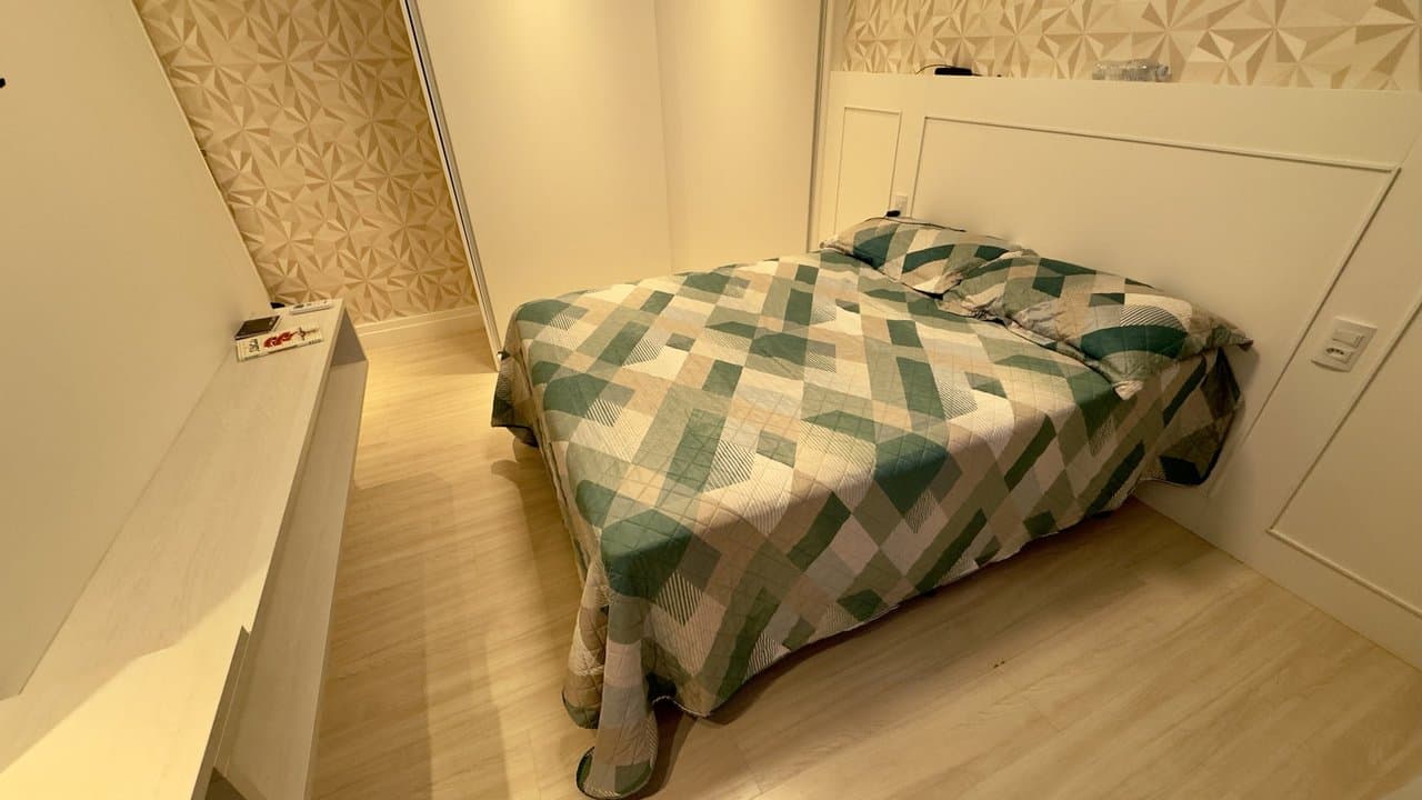 Apartamento de 3 quartos com 3 suítes e 182 m² em Bal. Camboriú