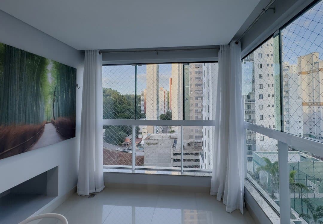 Apartamento de 4 quartos com 4 suítes e 134 m² em Bal. Camboriú