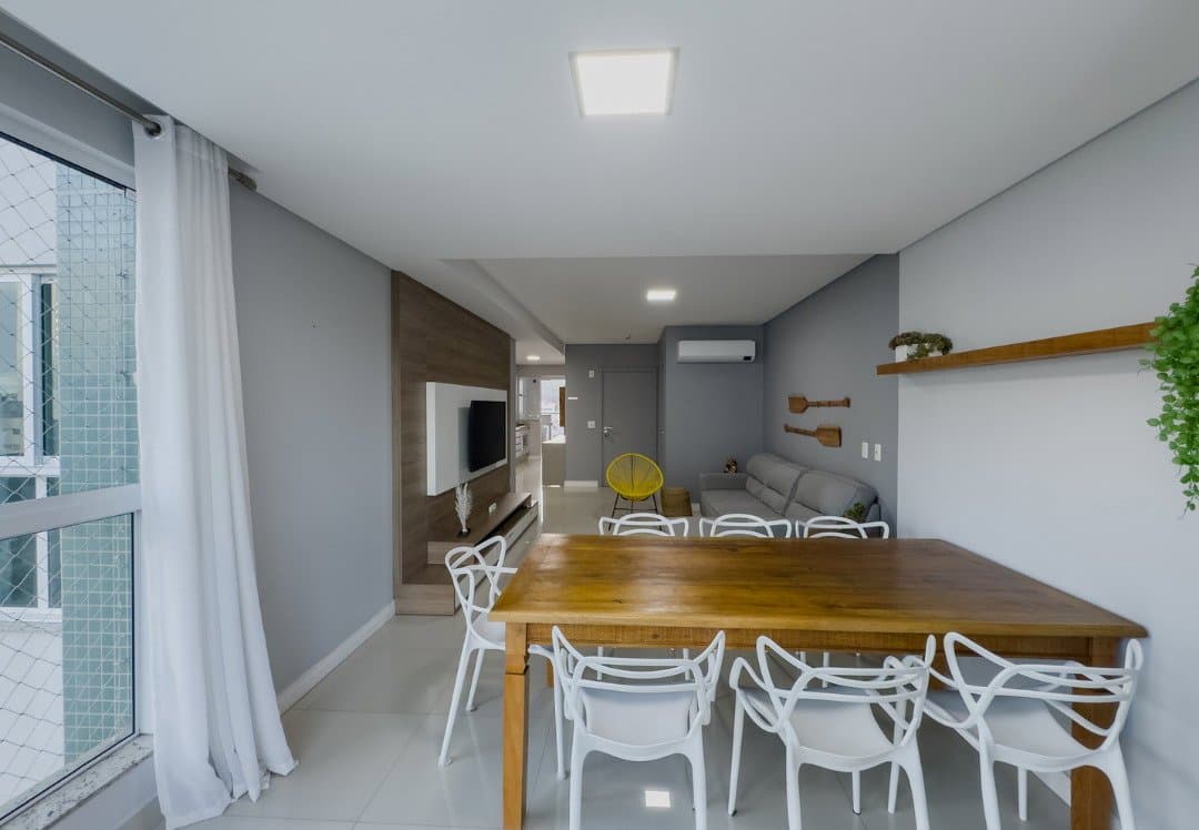 Apartamento de 4 quartos com 4 suítes e 134 m² em Bal. Camboriú