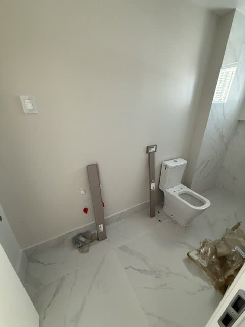 Apartamento de 4 quartos com 4 suítes e 184 m² em Bal. Camboriú