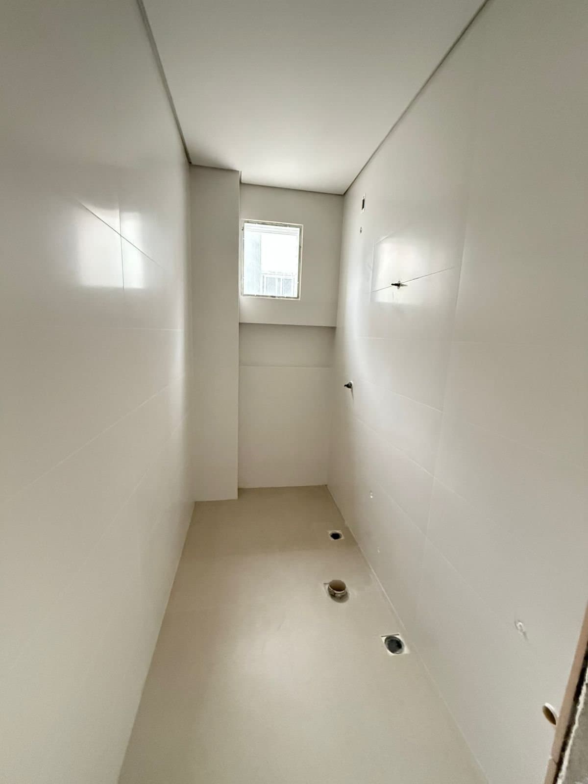 Apartamento de 4 quartos com 4 suítes e 161 m² em Bal. Camboriú