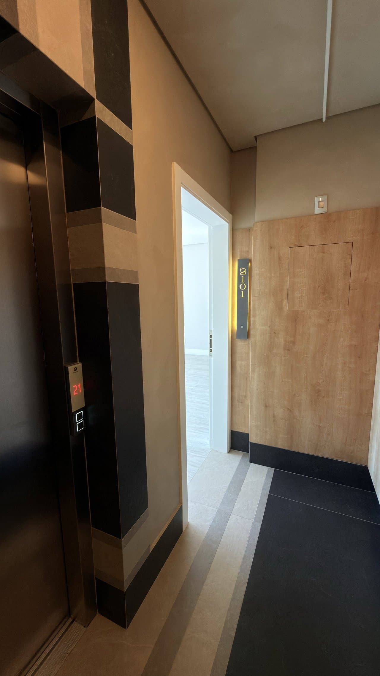 Apartamento de 4 quartos com 4 suítes e 146 m² em Bal. Camboriú