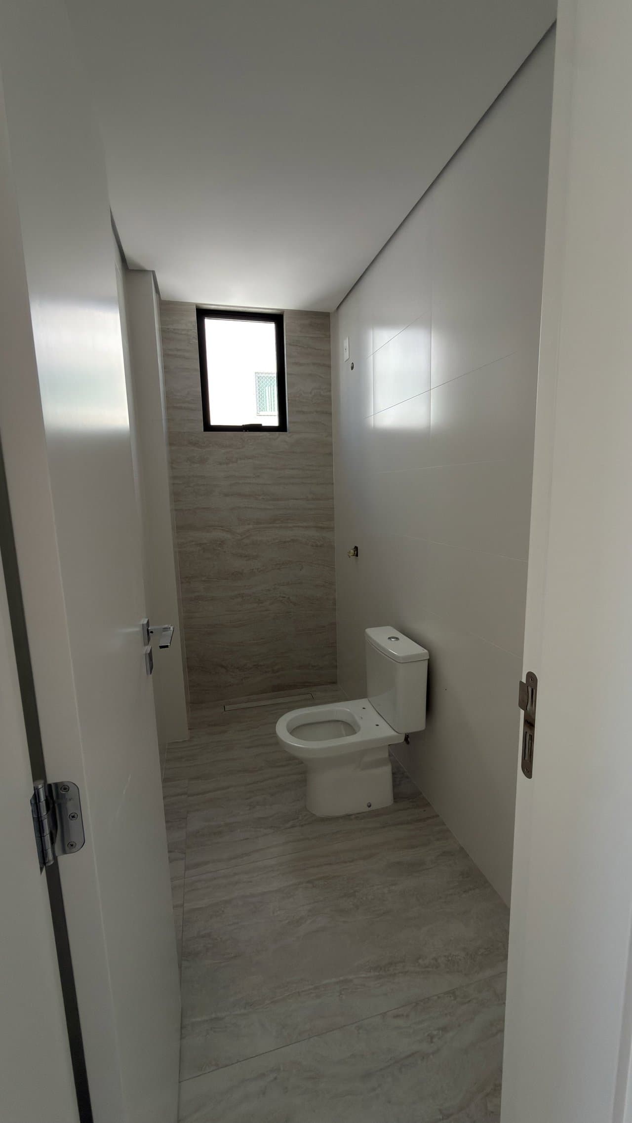 Apartamento de 4 quartos com 4 suítes e 146 m² em Bal. Camboriú