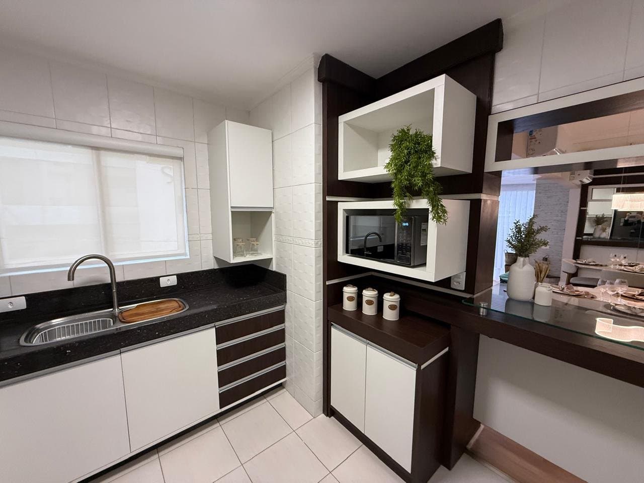 Differentiated de 3 quartos com 1 suíte e 244 m² em Bal. Camboriú