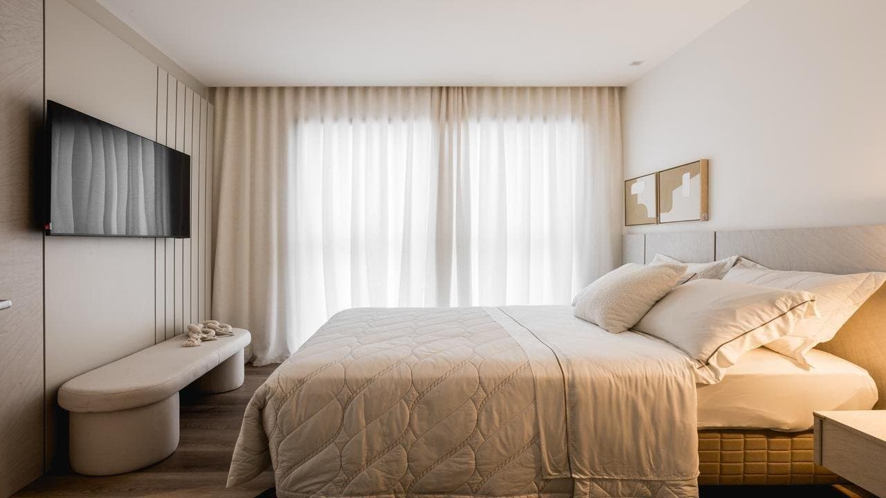 Apartamento de 4 quartos com 4 suítes e 196 m² em Bal. Camboriú
