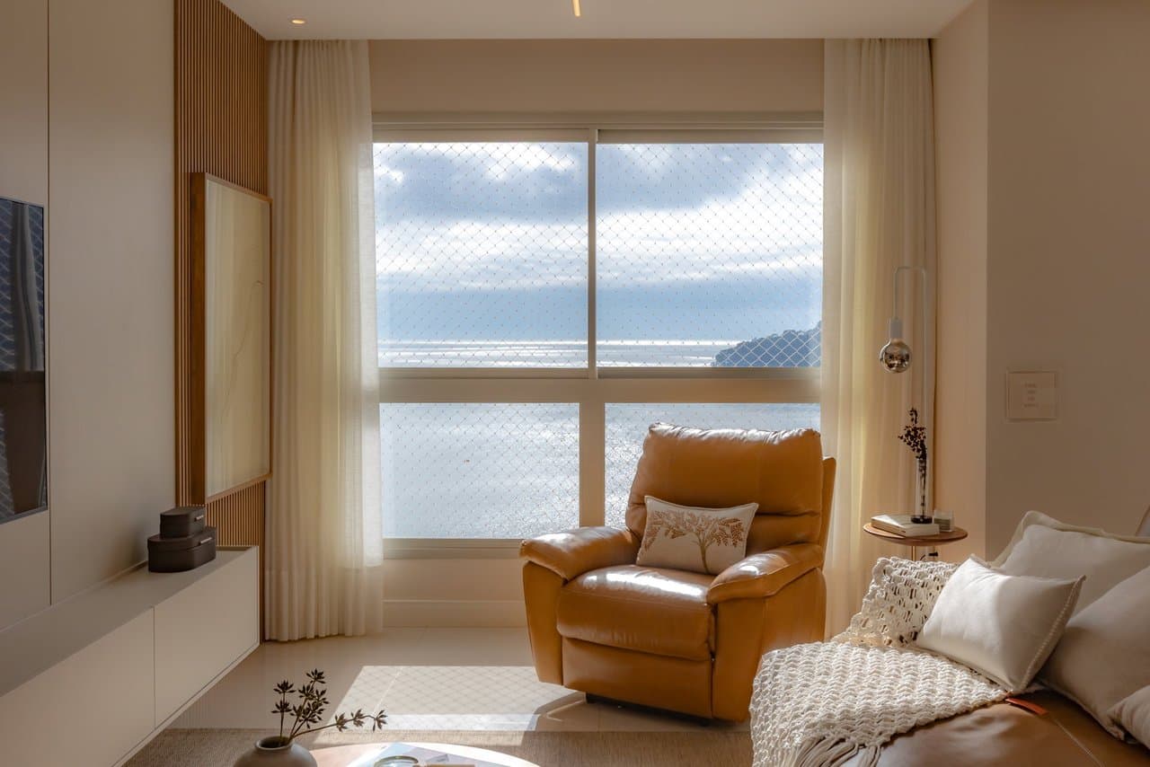 Apartamento de 4 quartos com 4 suítes e 160 m² em Bal. Camboriú