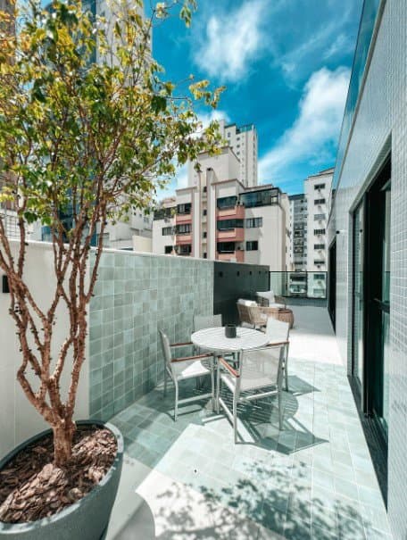 Apartamento de 3 quartos com 3 suítes e 117 m² em Bal. Camboriú