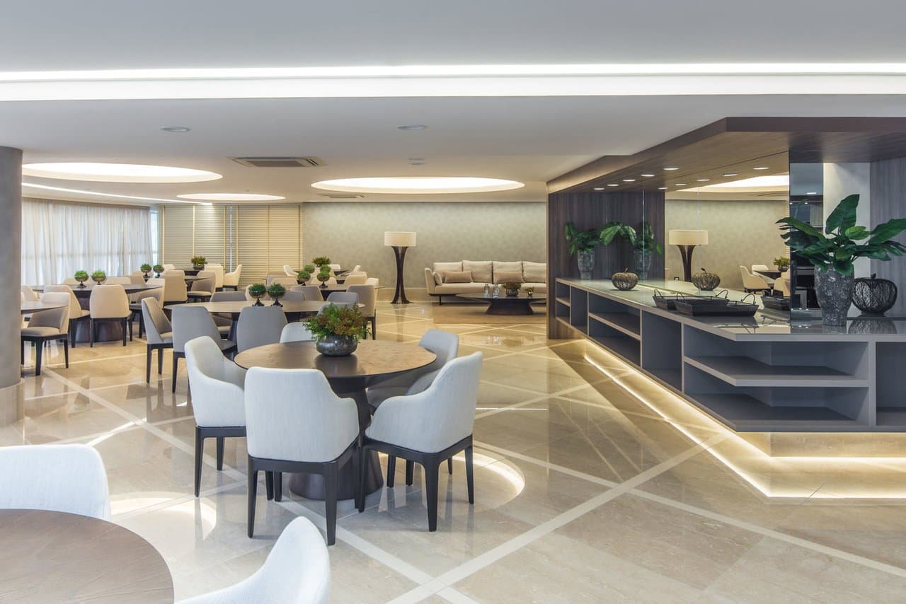 Apartamento de 4 quartos com 4 suítes e 237 m² em Bal. Camboriú