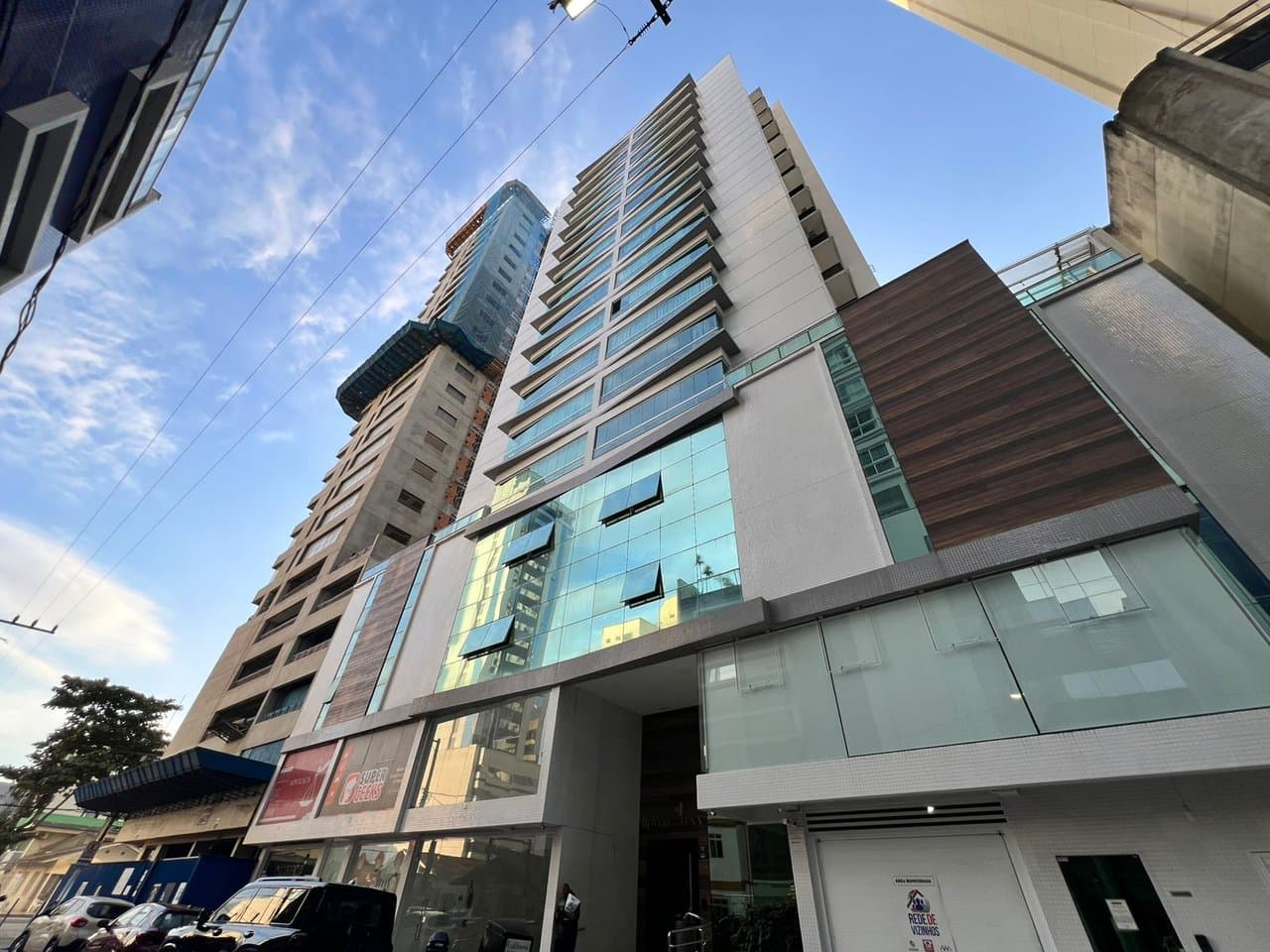 Apartamento de 2 quartos com 1 suíte e 134 m² em Bal. Camboriú