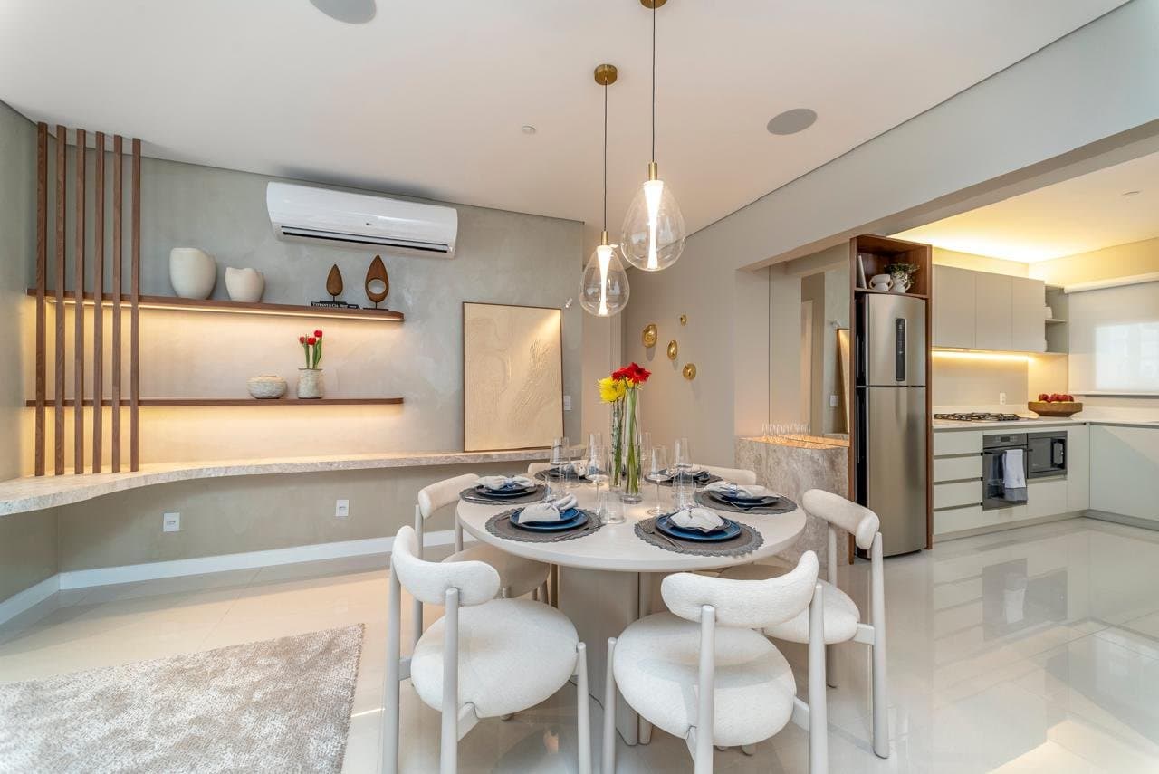 Apartamento de 4 quartos com 4 suítes e 171 m² em Bal. Camboriú