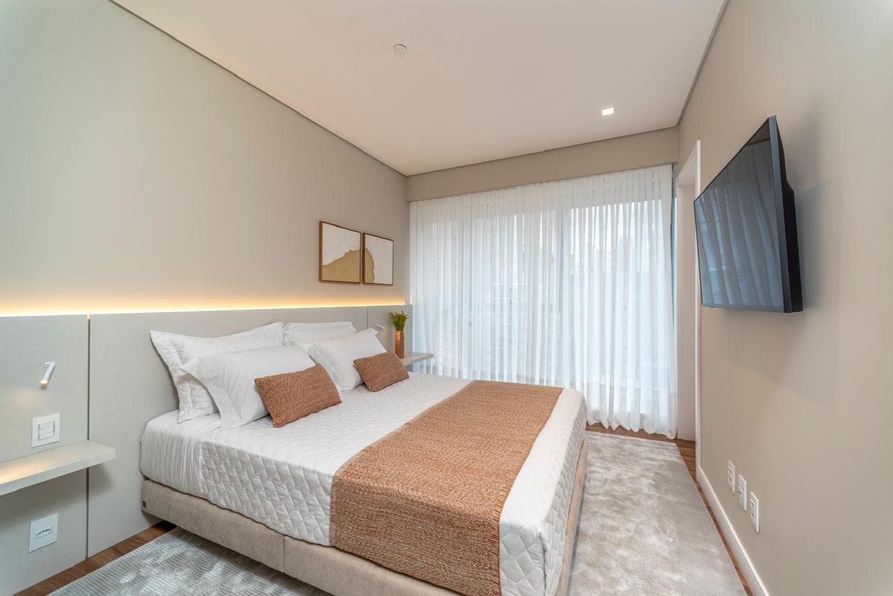 Apartamento de 4 quartos com 4 suítes e 171 m² em Bal. Camboriú