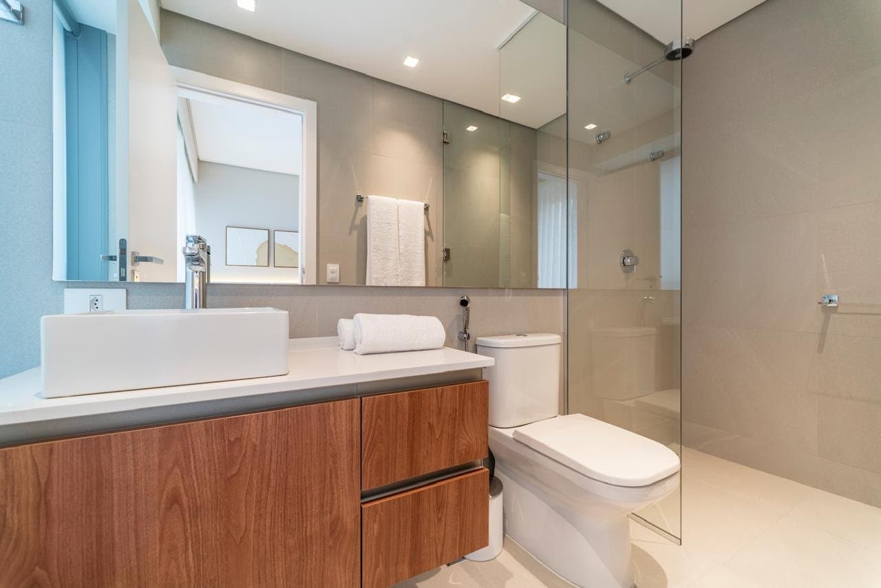 Apartamento de 4 quartos com 4 suítes e 171 m² em Bal. Camboriú