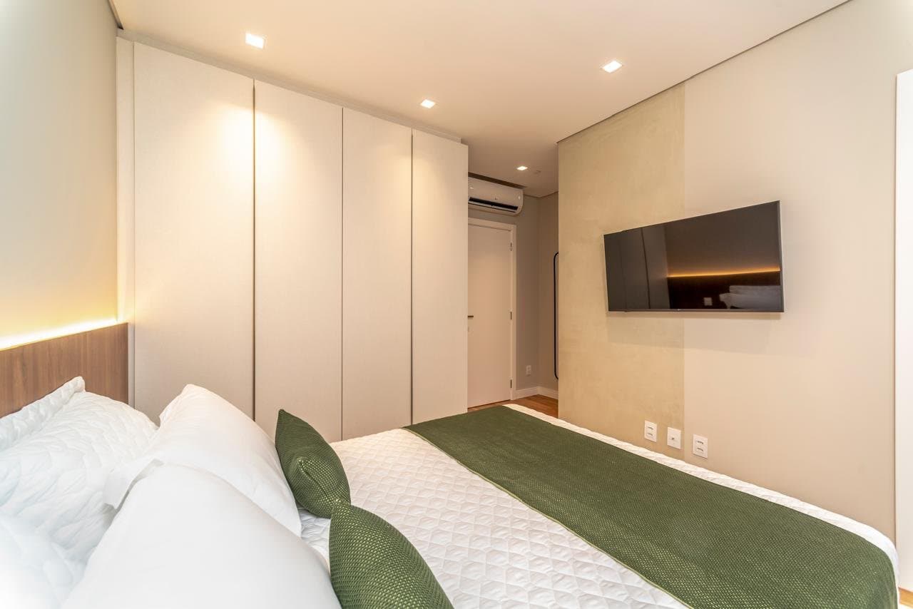 Apartamento de 4 quartos com 4 suítes e 171 m² em Bal. Camboriú