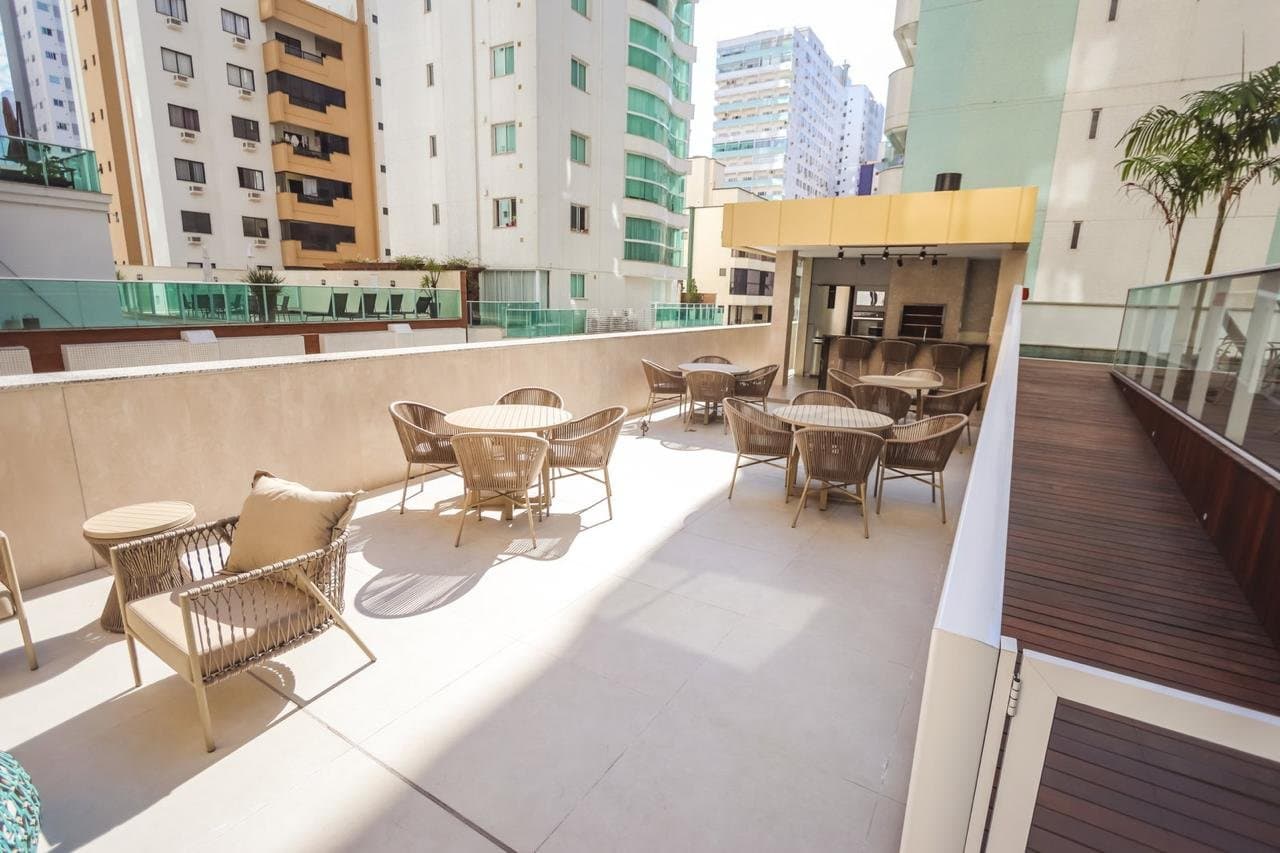 Apartamento de 3 quartos com 3 suítes e 118 m² em Bal. Camboriú