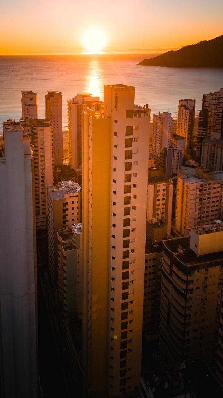 Apartamento de 3 quartos com 3 suítes e 118 m² em Bal. Camboriú