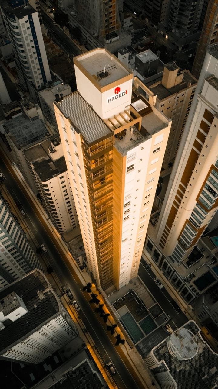 Apartamento de 3 quartos com 3 suítes e 118 m² em Bal. Camboriú