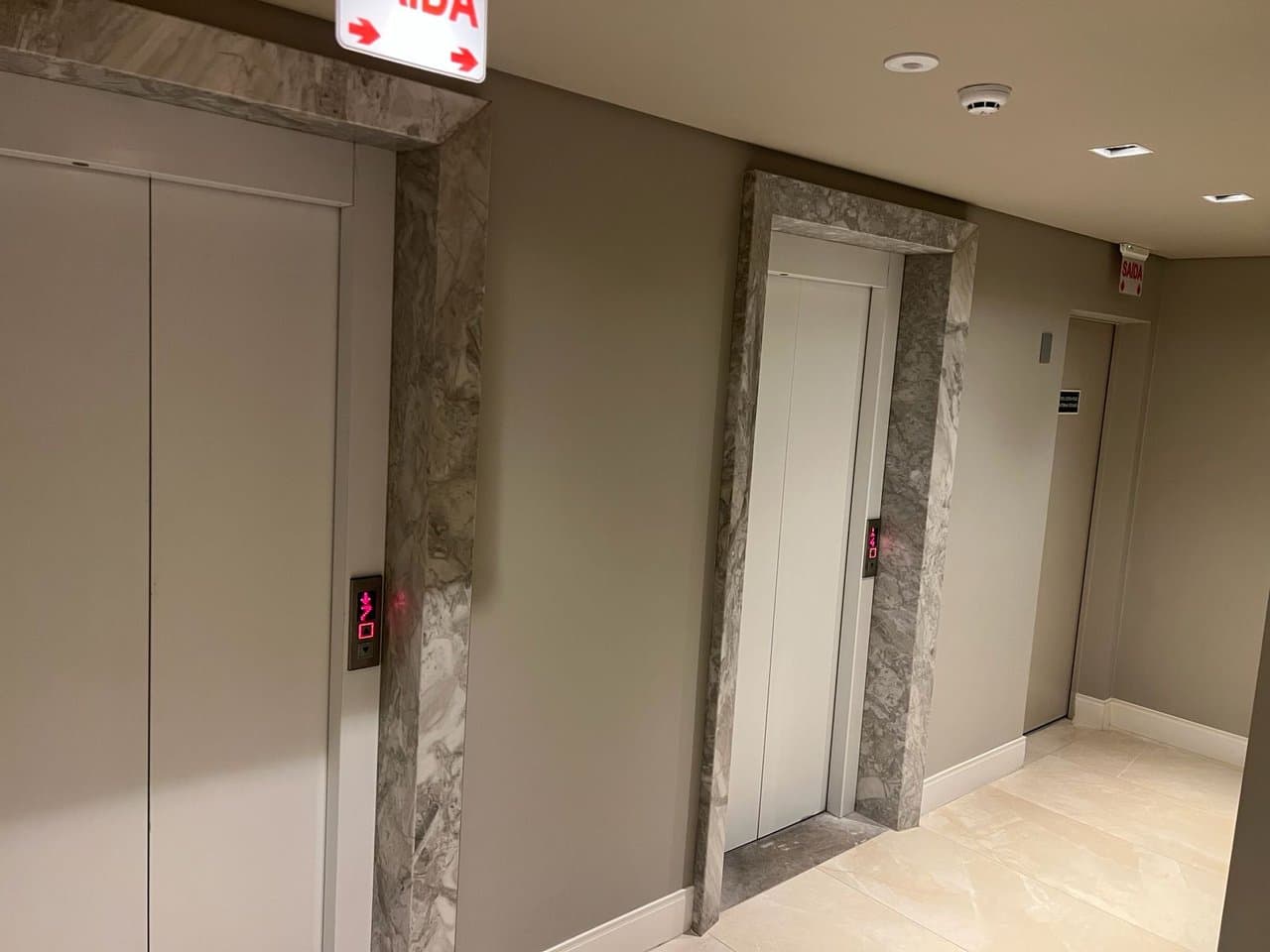 Apartamento de 2 quartos com 2 suítes e 84 m² em Bal. Camboriú