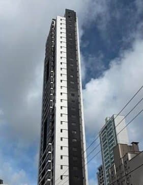 Apartamento de 3 quartos com 3 suítes e 131 m² em Bal. Camboriú