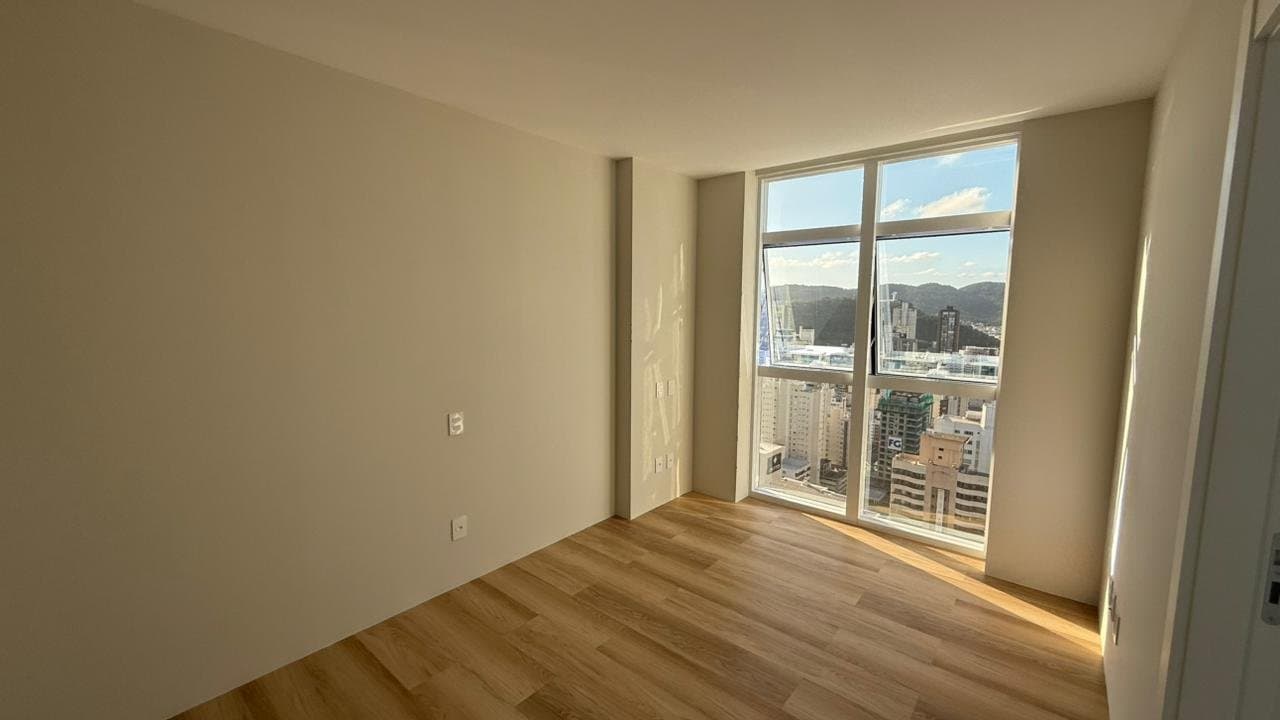 Apartamento de 3 quartos com 3 suítes e 126 m² em Bal. Camboriú