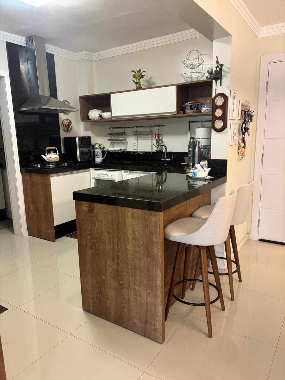Apartamento de 3 quartos com 1 suíte e 113 m² em Bal. Camboriú