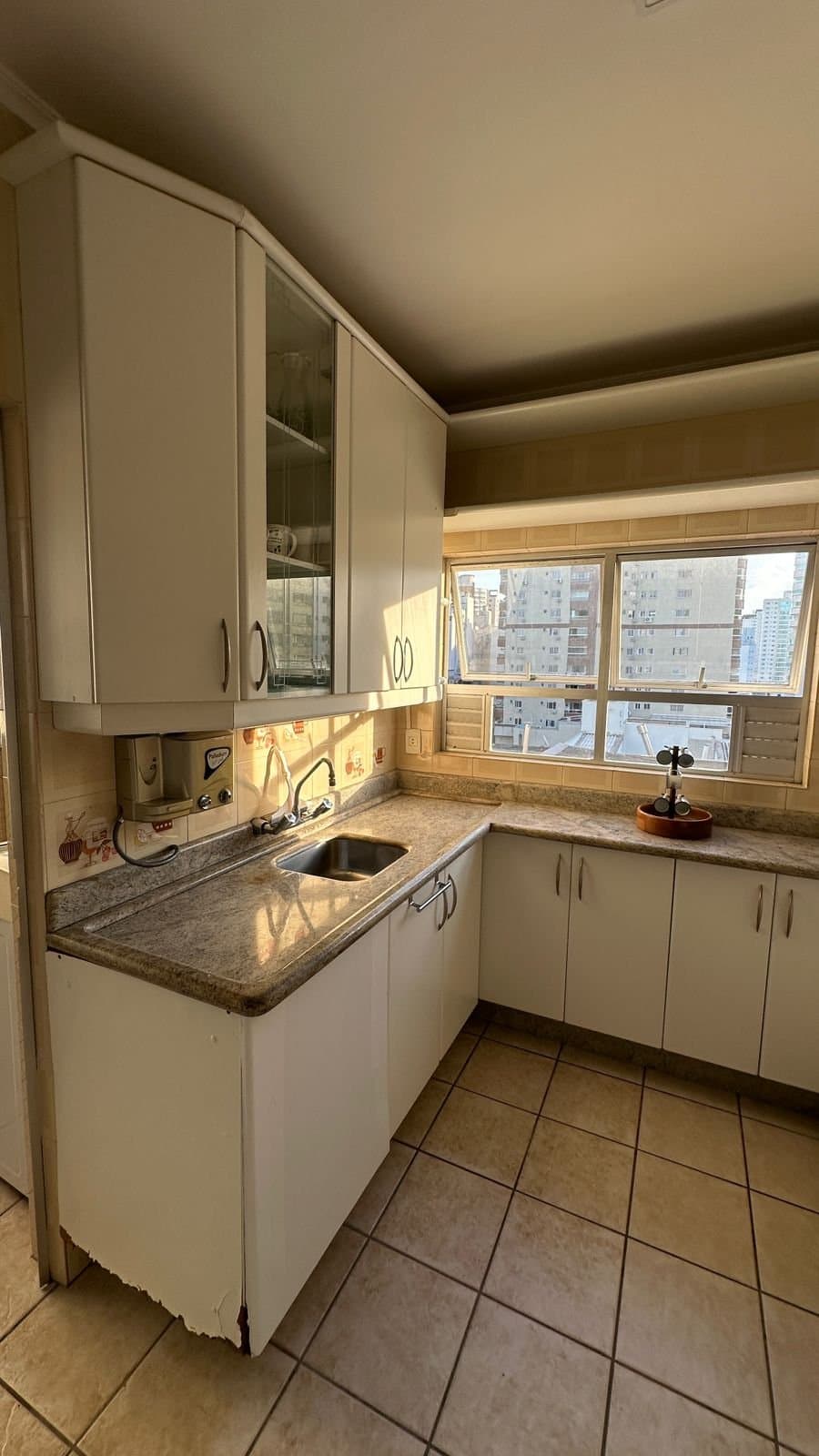 Apartamento de 2 quartos com 1 suíte e 166 m² em Bal. Camboriú