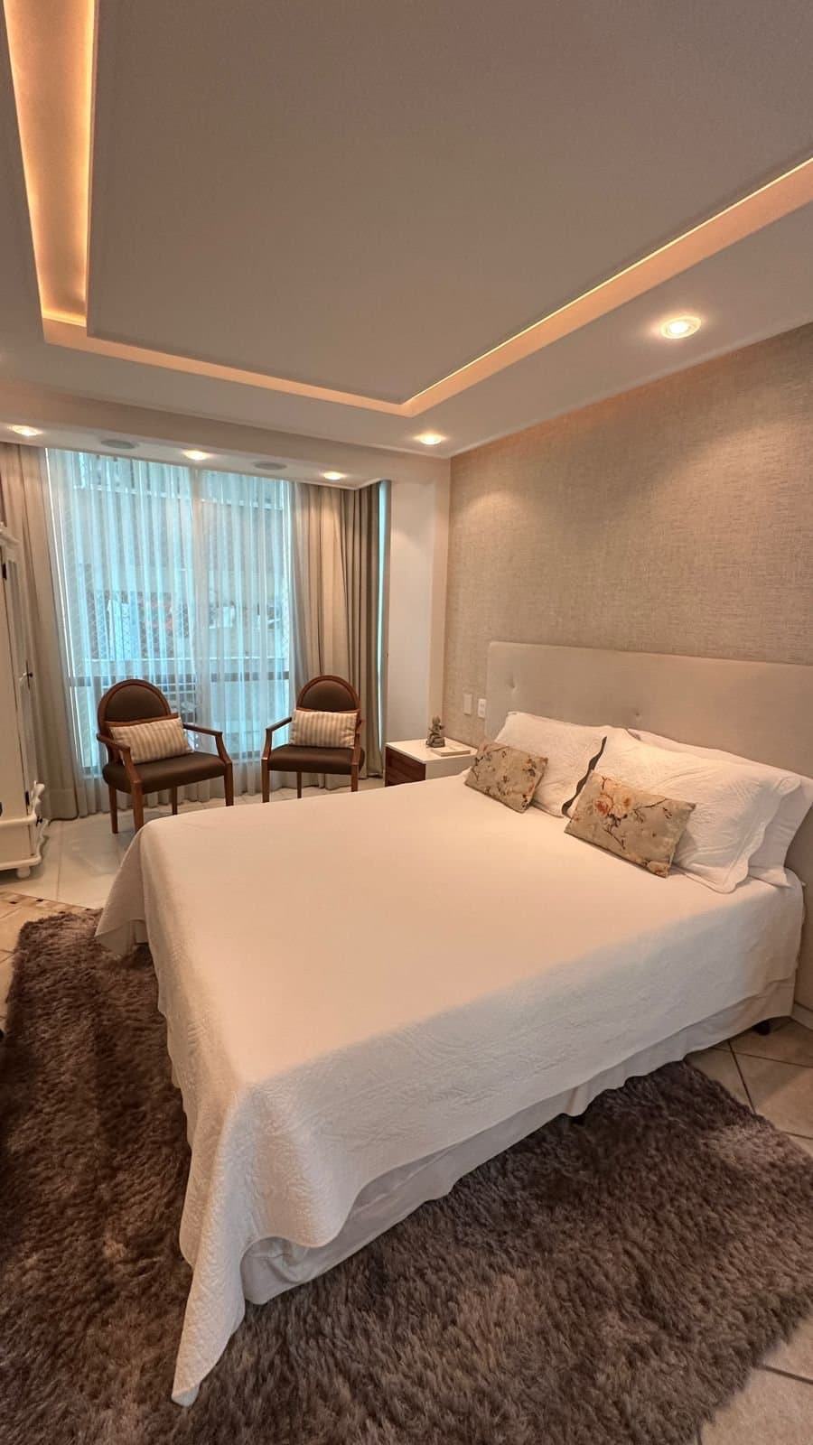 Apartamento de 2 quartos com 1 suíte e 166 m² em Bal. Camboriú