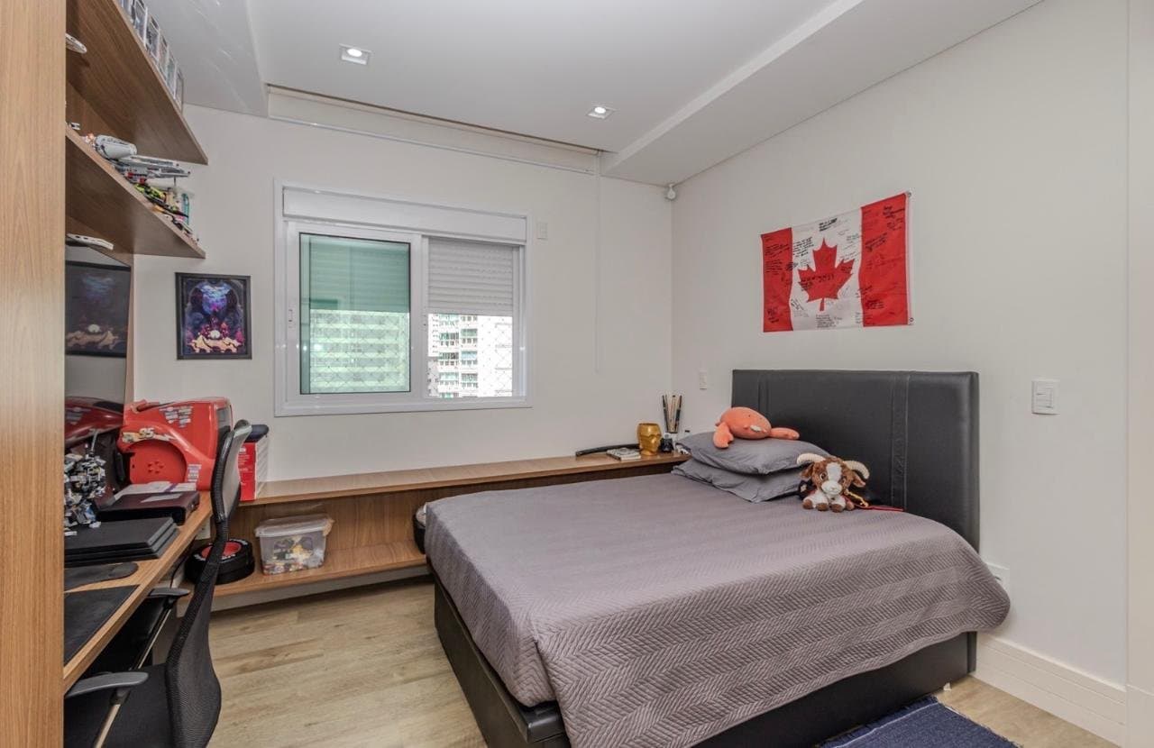 Apartamento de 4 quartos com 4 suítes e 159 m² em Bal. Camboriú
